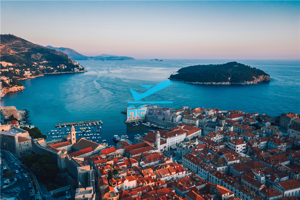 Dubrovnik, Croatia - Thành Phố Cổ Trên Biển Adriatic